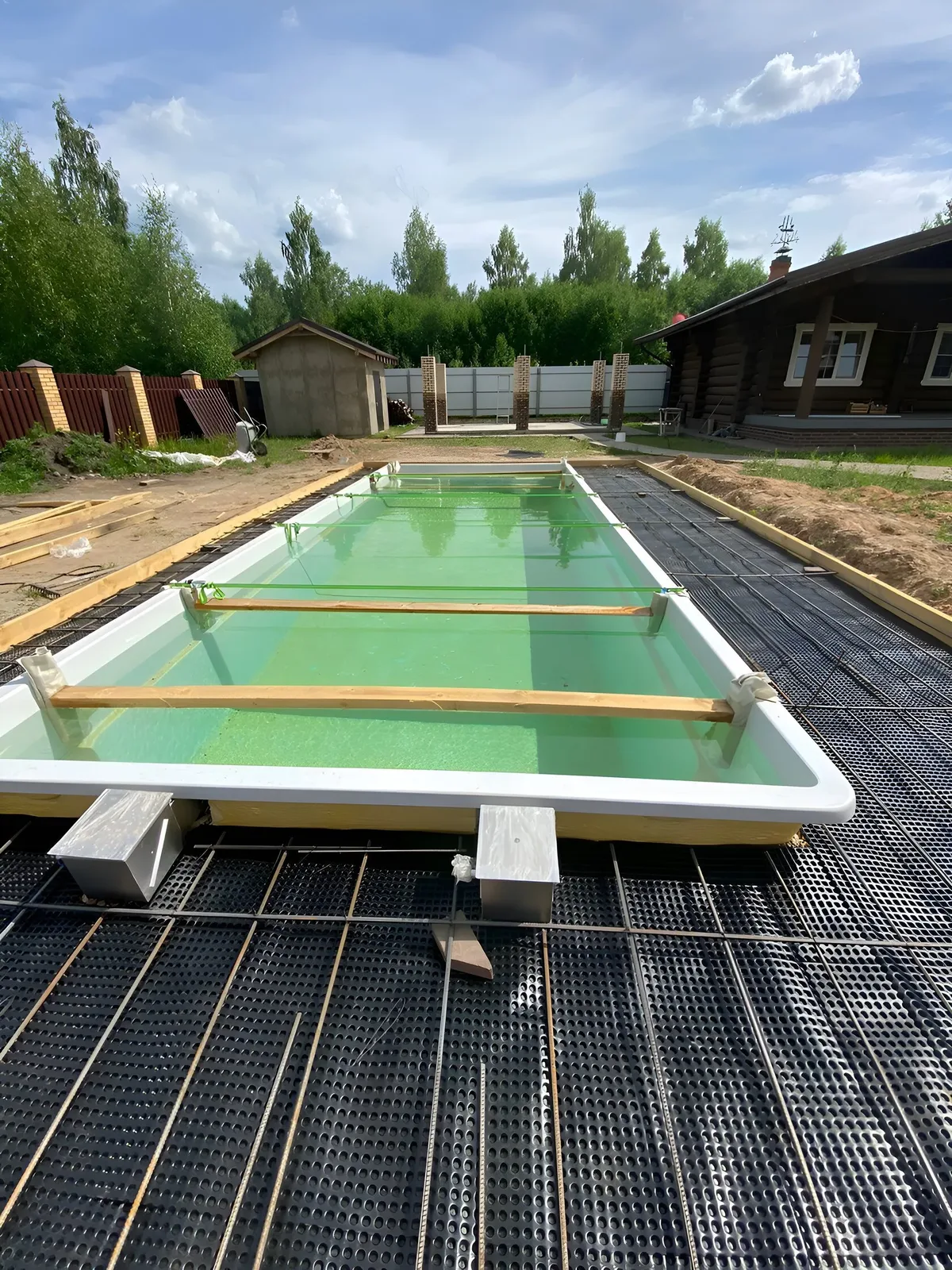 Laguna 9 — вечернее освещение в Ульяновске