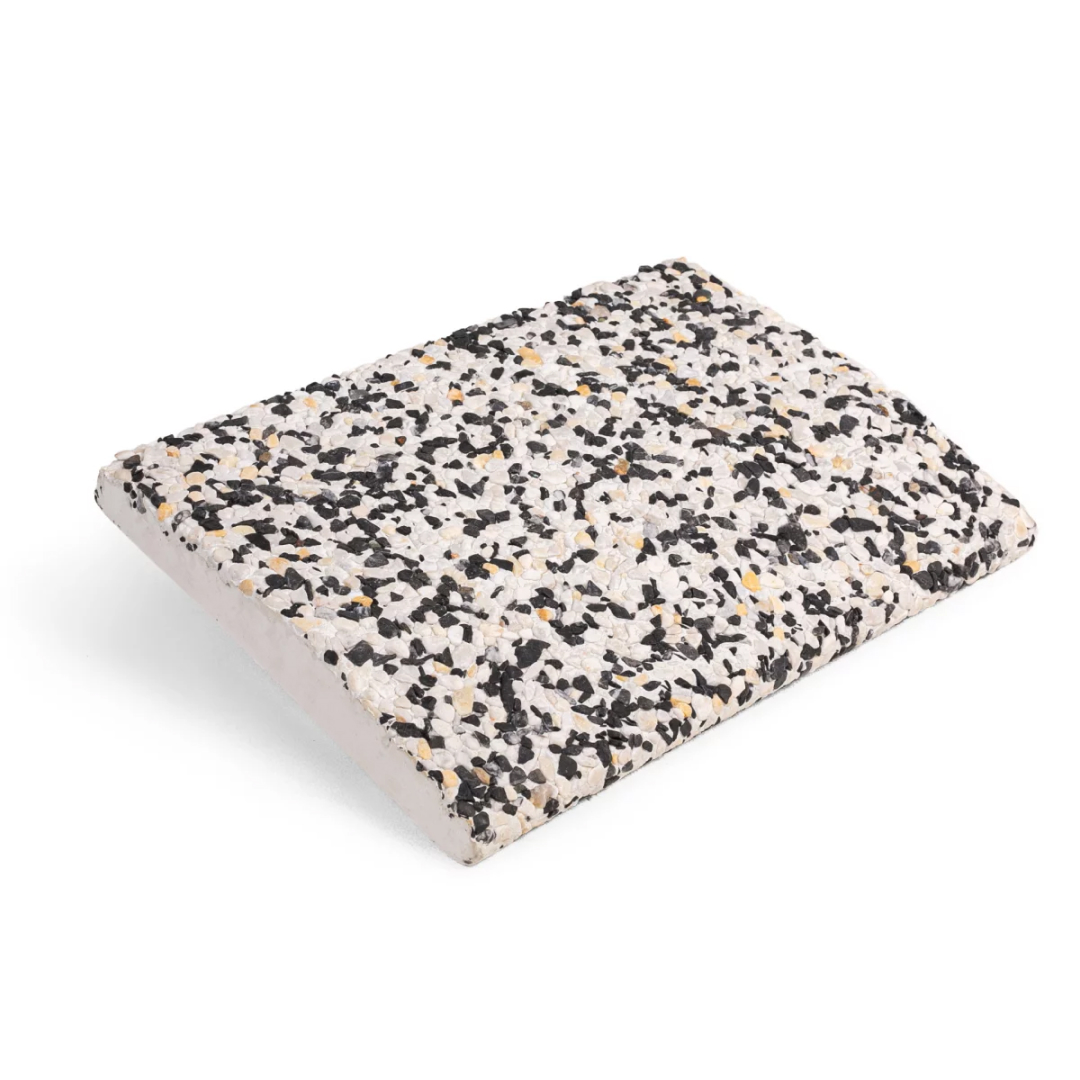 Бордюрный камень из архитектурного бетона — мозаика